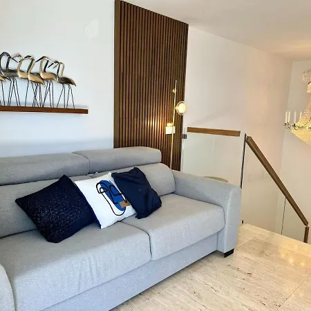 Luxurious Penthouse With Pool Close To The 아파트 포티마오