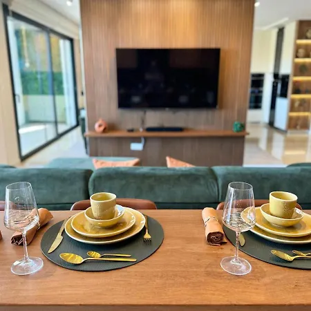 شقة Luxurious Penthouse With Pool Close To The بورتيماو