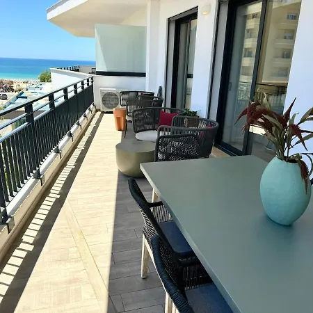 Luxurious Penthouse With Pool Close To The * 포티마오
